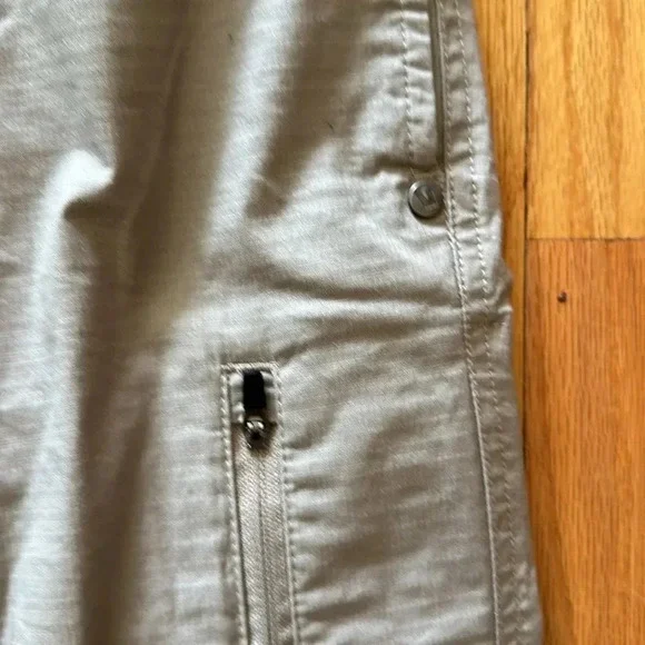 Vuori sz S tan Ripstop pants great pre owned condition - Picture 4 of 7